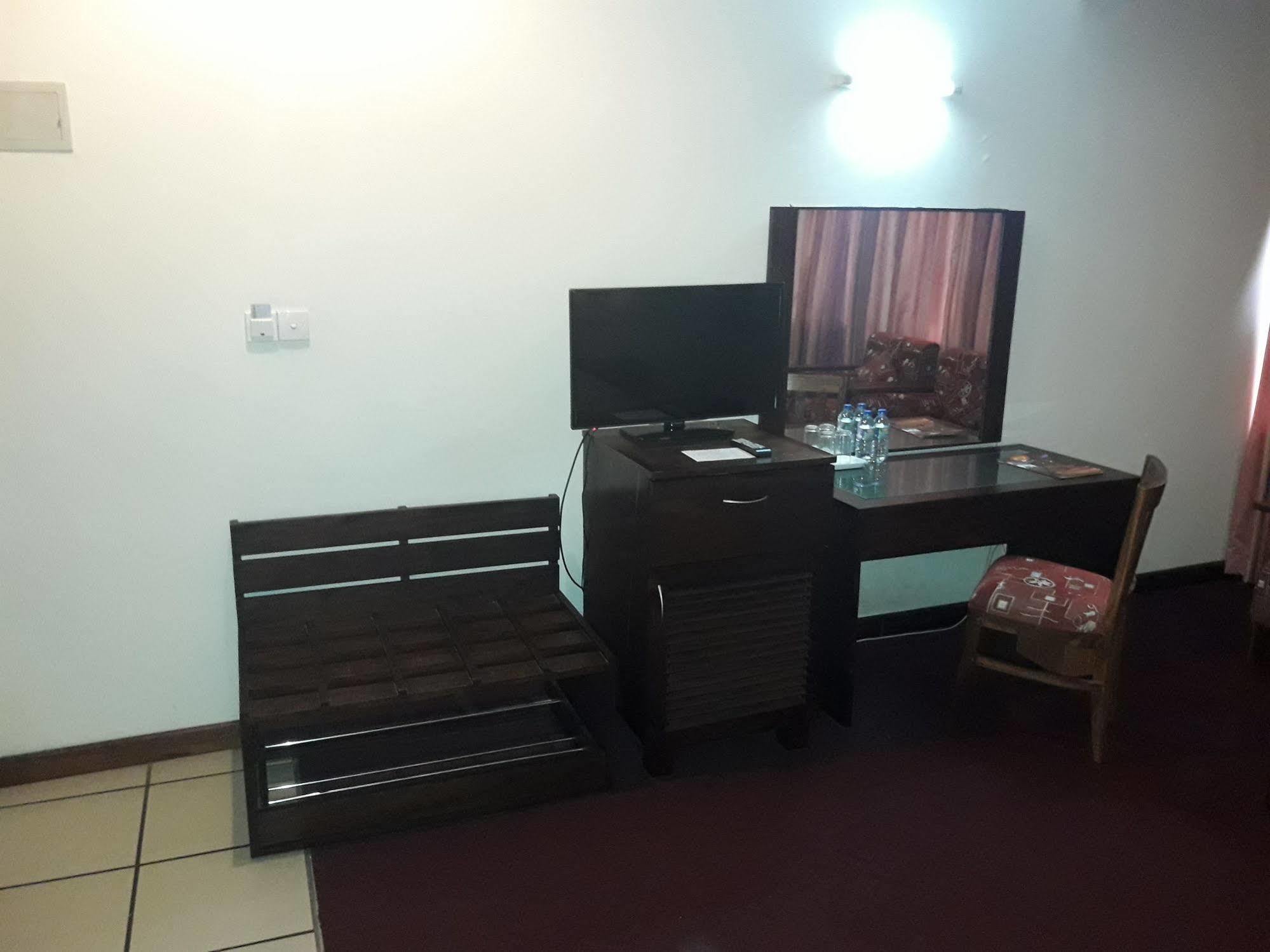Janaki 3* Colombo